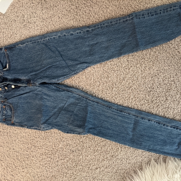 Levi's 501 Women's Jeans - Picture 2 of 7